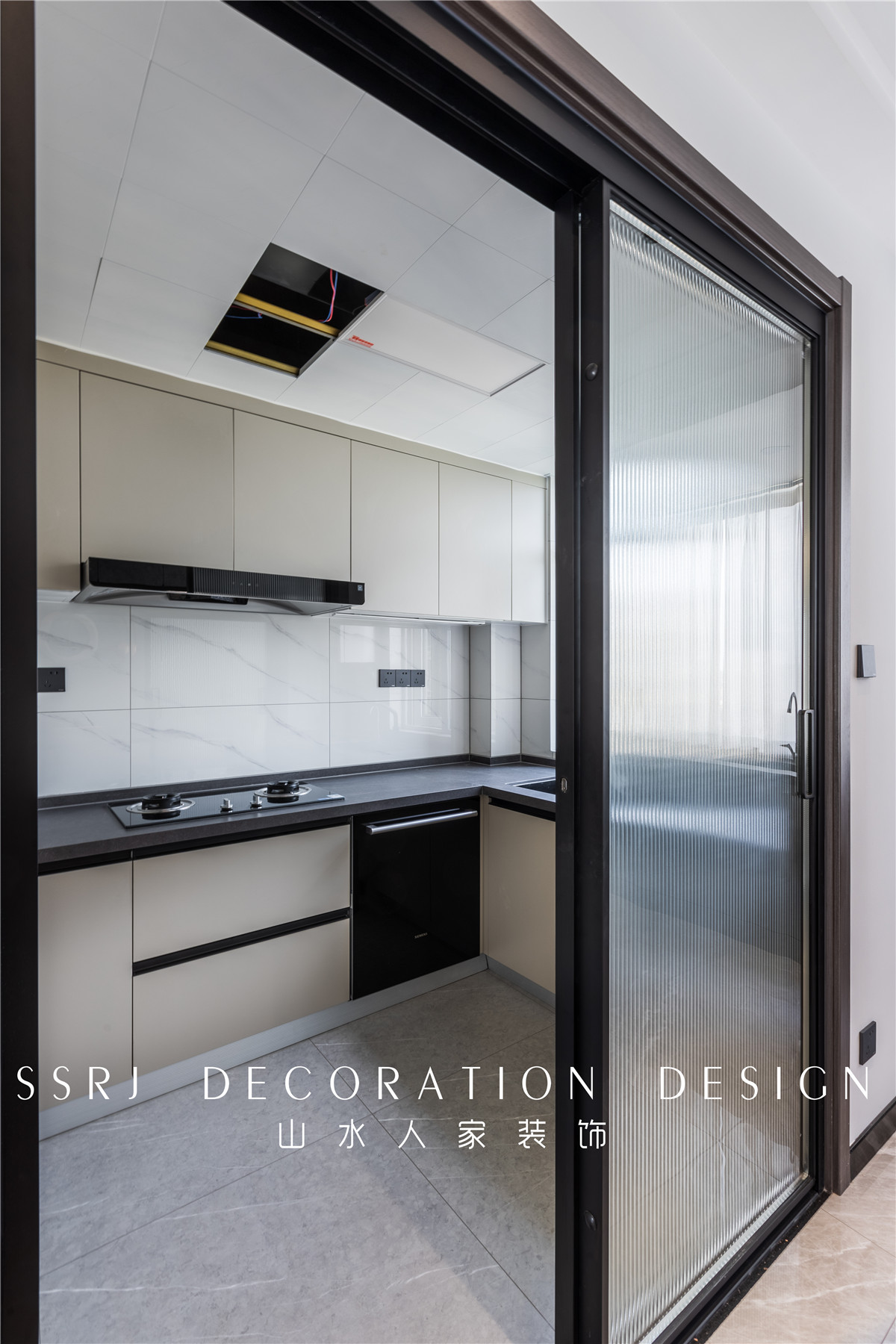 東風(fēng)還建樓意式極簡風(fēng)格裝修效果圖 東風(fēng)還建樓意式極簡風(fēng)格裝修效果圖