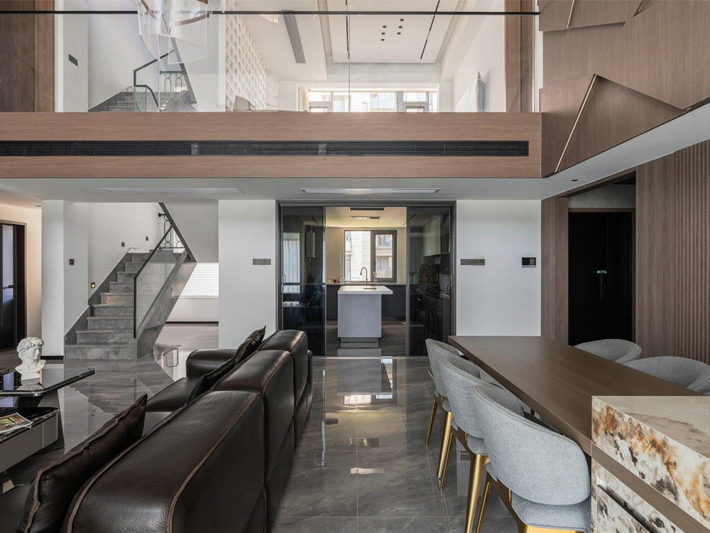 臨空香廷300平現(xiàn)代風(fēng)格裝修效果圖