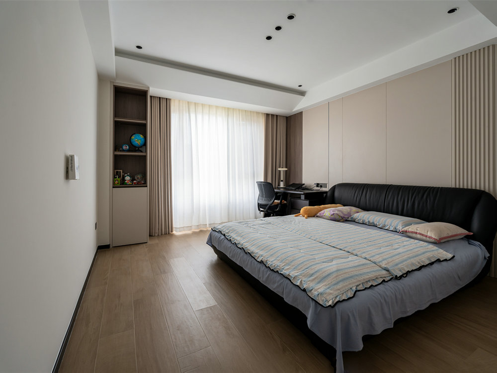 臨空香廷300平現(xiàn)代風(fēng)格裝修效果圖