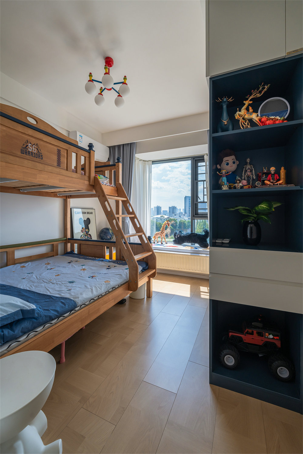 東湖名居151平現(xiàn)代風(fēng)格裝修效果圖