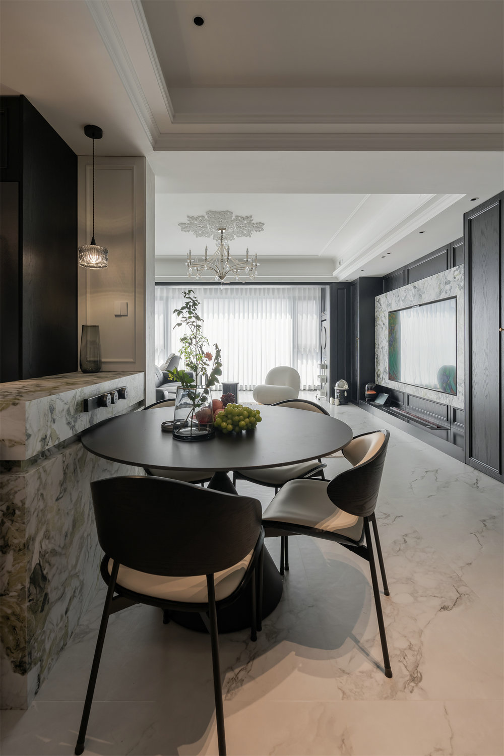 華僑城紅坊右岸140平法式香奈兒風(fēng)格裝修效果圖