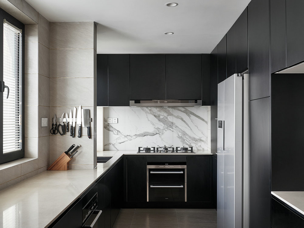 常青花園現(xiàn)代風格裝修效果圖