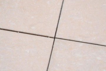 裝修避坑攻略：貼完瓷磚馬上作美縫？這是工人在坑你！